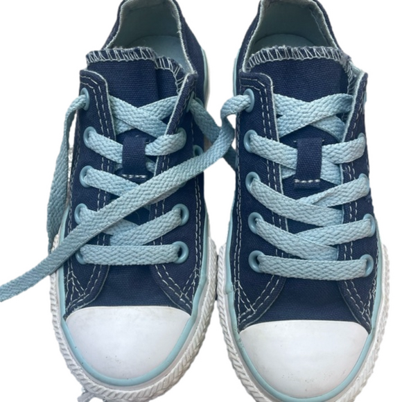 Little kids Converse size 10.5 - Picture 2 of 10